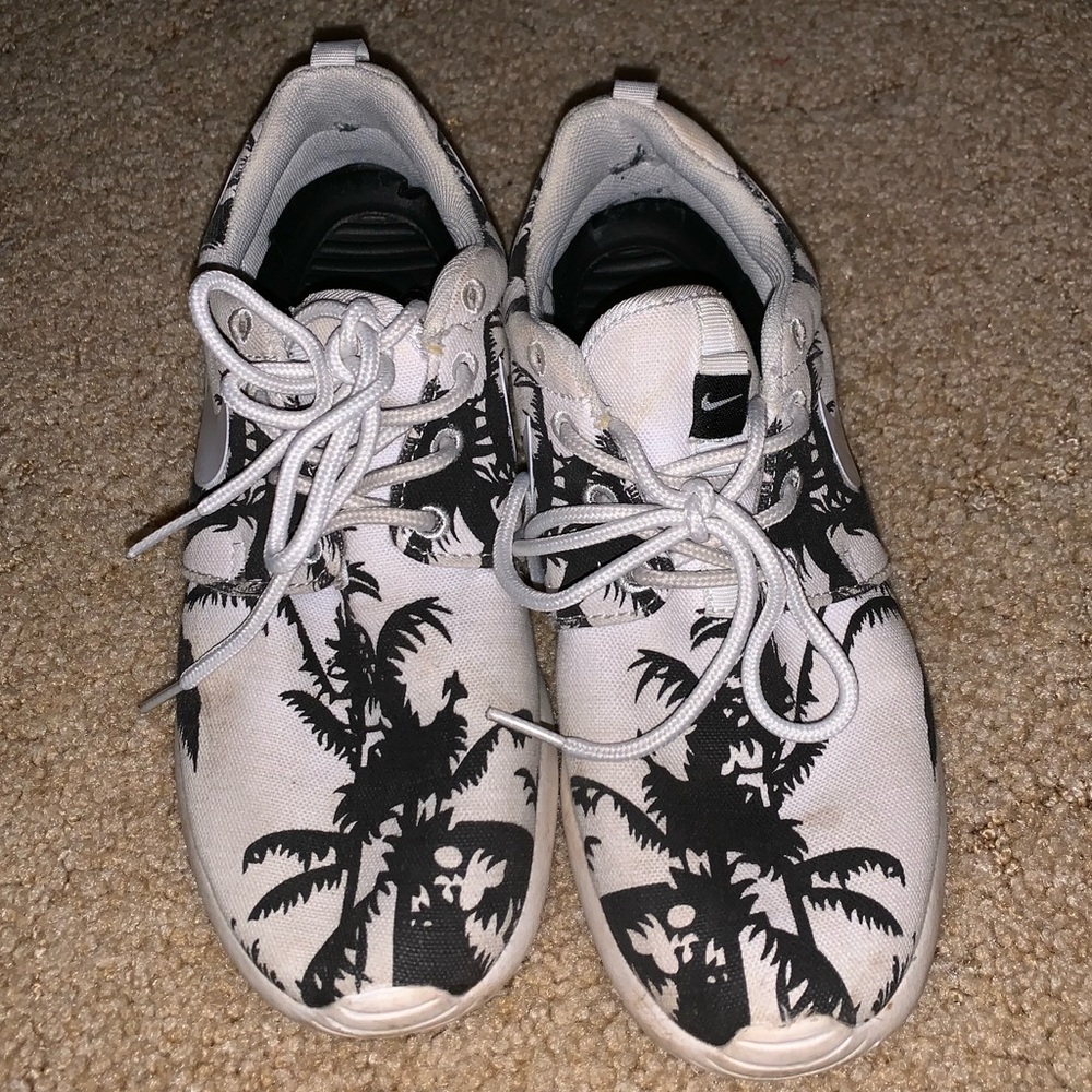 Palm Tree Nike’s